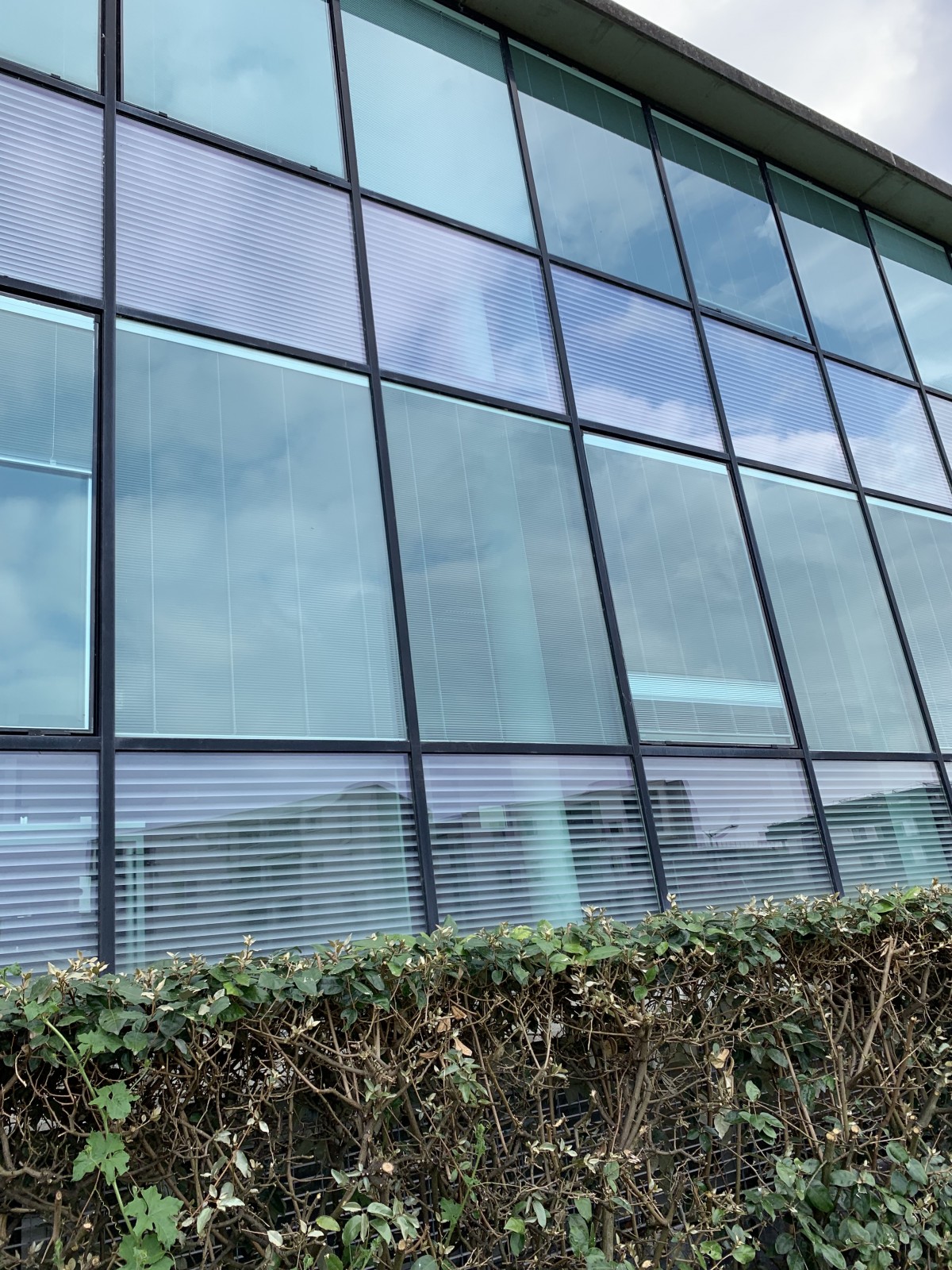 Service spécialisé de dégondage et nettoyage complet des vitreries à Bruges 