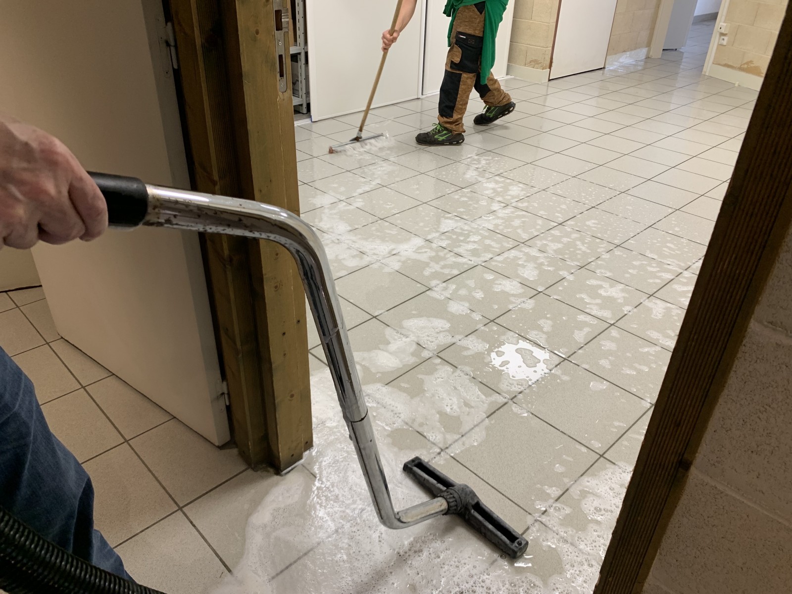 Remise en état complète d’établissement avant fermeture à Mérignac – Entreprise de nettoyage professionnelle