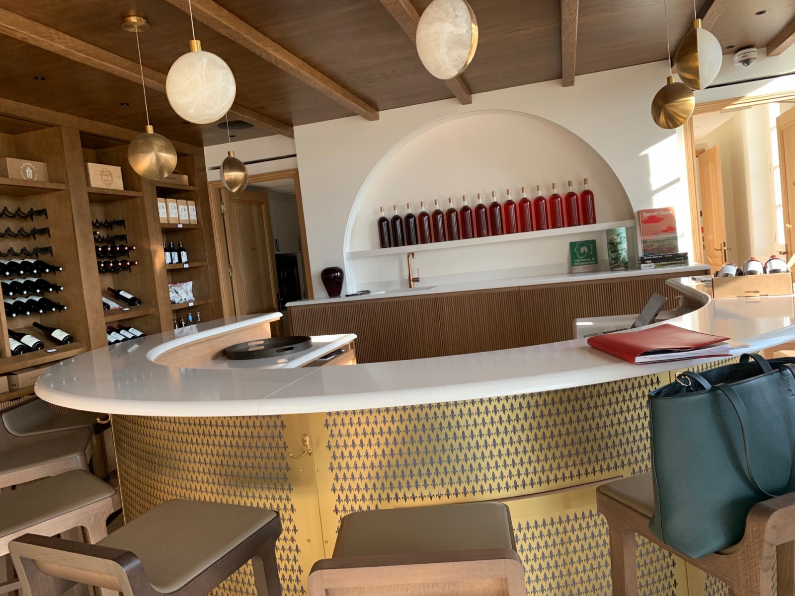 Nettoyage journalier dans un château à Saint Emilion près de Libourne